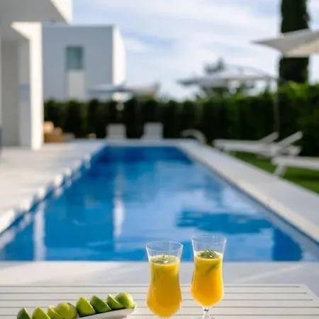 Exclusive Calma Ii - Heated Pool, Sea View ヴィラ スタリグラード