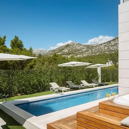 Exclusive Calma Ii - Heated Pool, Sea View Starigrad Paklenica