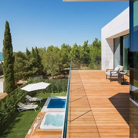 Exclusive Calma Ii - Heated Pool, Sea View * Starigrad Paklenica