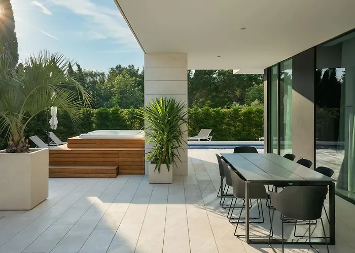 וילה Exclusive Calma Ii - Heated Pool, Sea View סטאריגרד-פקלניצה