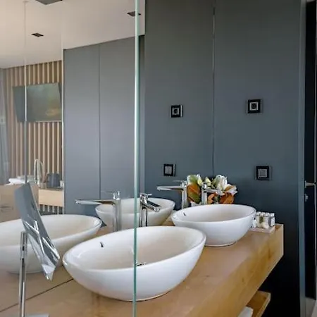 Exclusive Calma Ii - Heated Pool, Sea View Vila