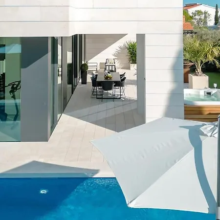 Exclusive Calma Ii - Heated Pool, Sea View Vila