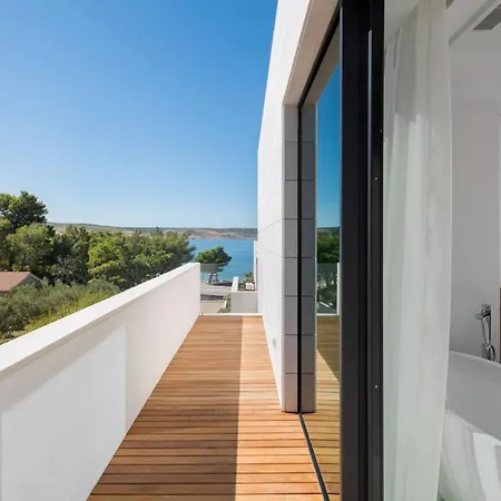 Exclusive Calma Ii - Heated Pool, Sea View Villa Starigrad Paklenica